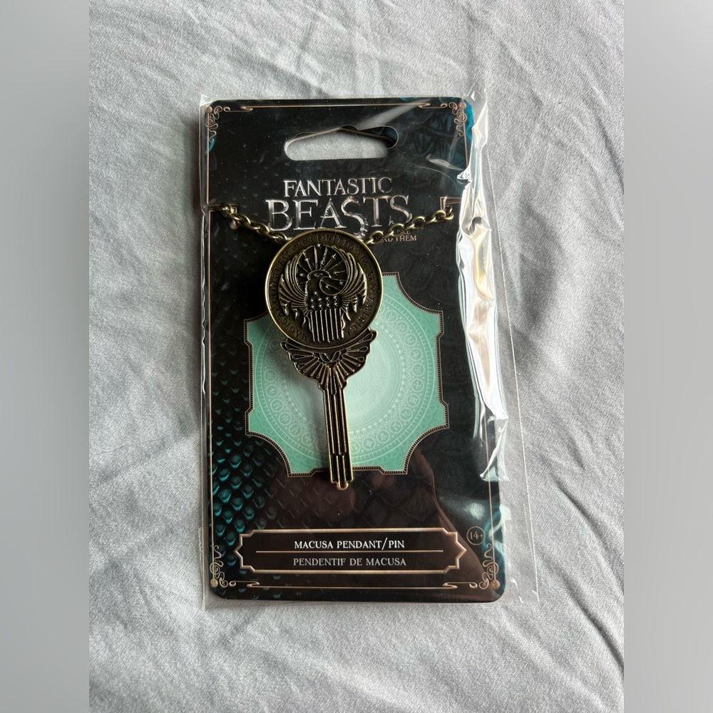 Fantastic Beasts Macusa Pendant/Pin (NWT)
